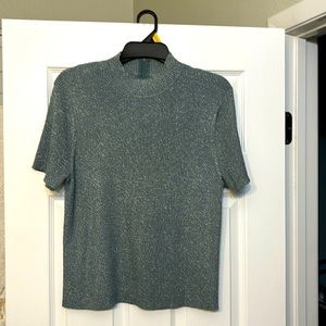 Koret short sleeve turtleneck sweater size L